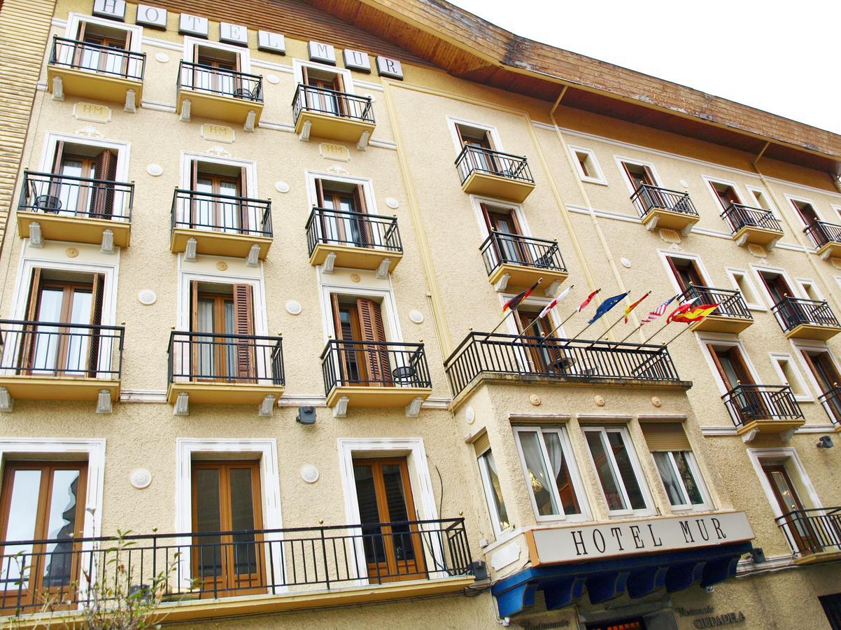 Hotel Mur Jaca Luaran gambar