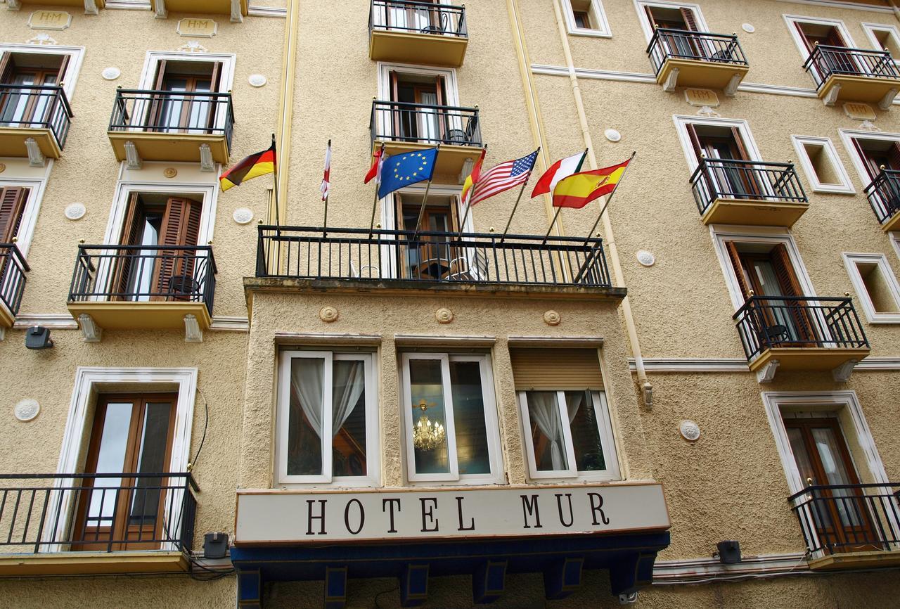 Hotel Mur Jaca Luaran gambar