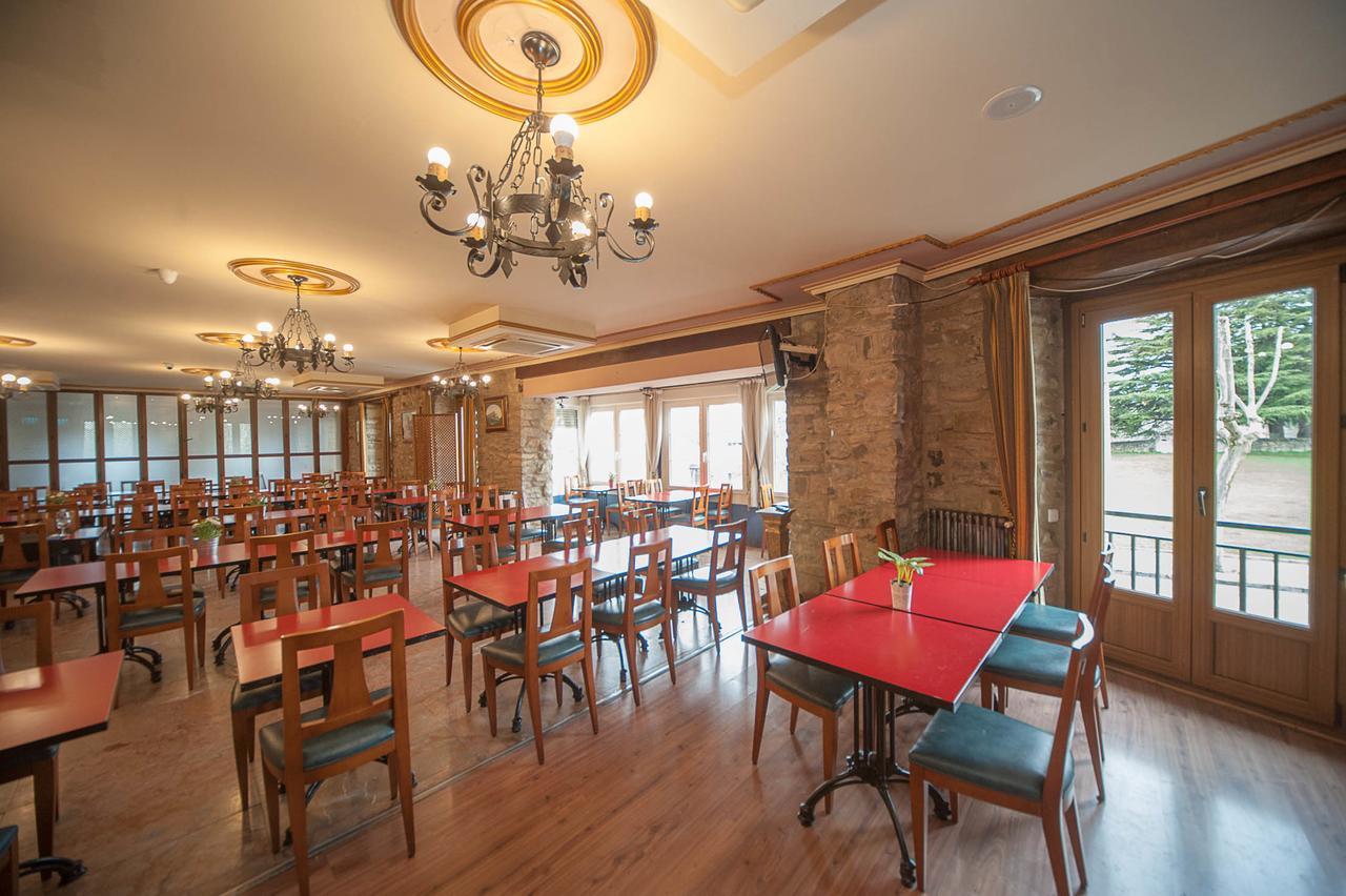 Hotel Mur Jaca Luaran gambar